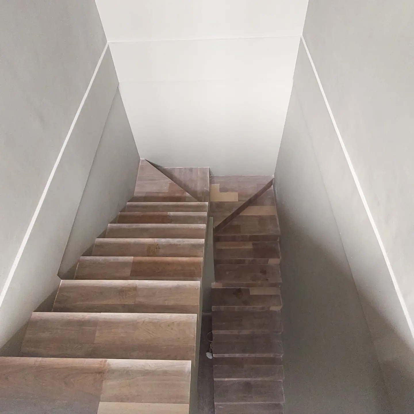 dijual rumah jl buni