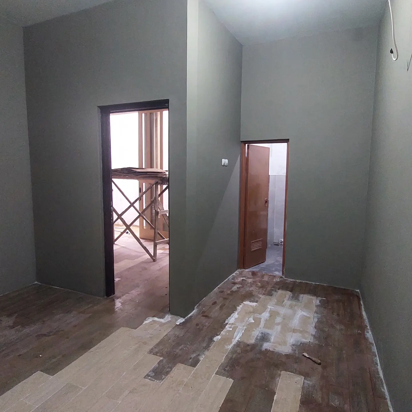 dijual rumah jl buni