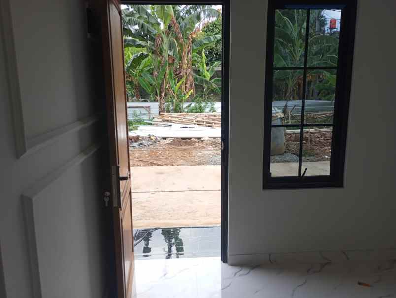 dijual rumah jl cilangkap cipayung