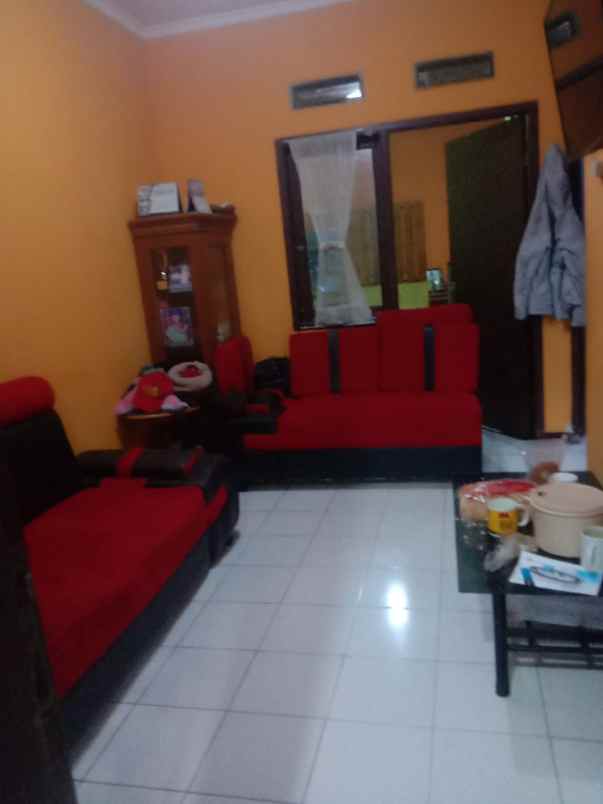 dijual rumah jl cimahi