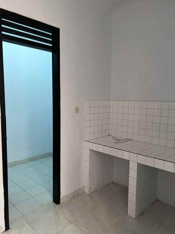 dijual rumah jl cinere raya cinere