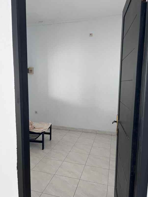 dijual rumah jl cinere raya cinere