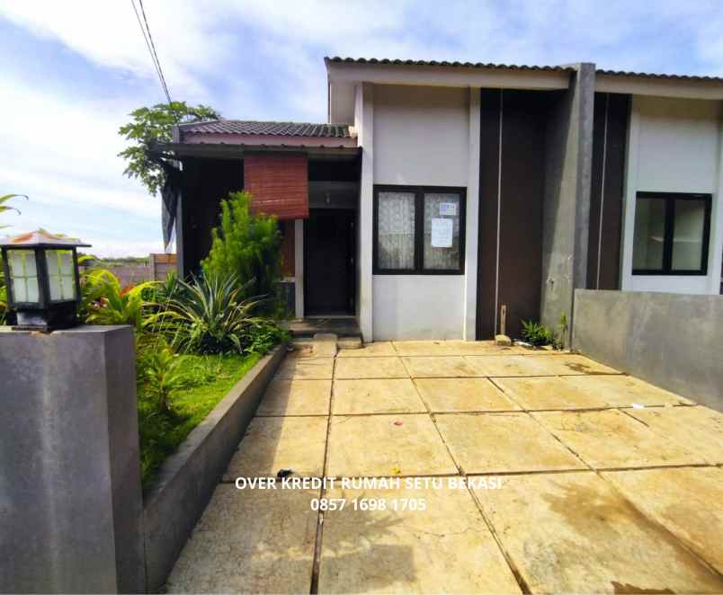 dijual rumah jl cisaat setu bekasi