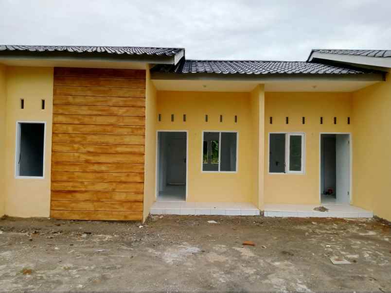 dijual rumah jl deli tua