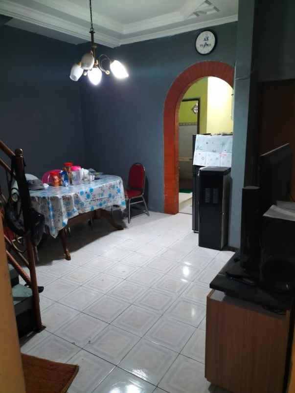 dijual rumah jl dewi sartika