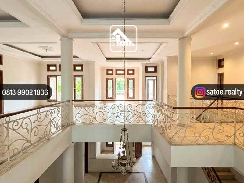 dijual rumah jl dharmawangsa kebayoran