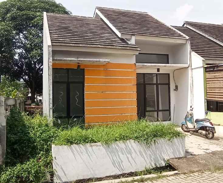 dijual rumah jl dr setiabudi pondok kacang