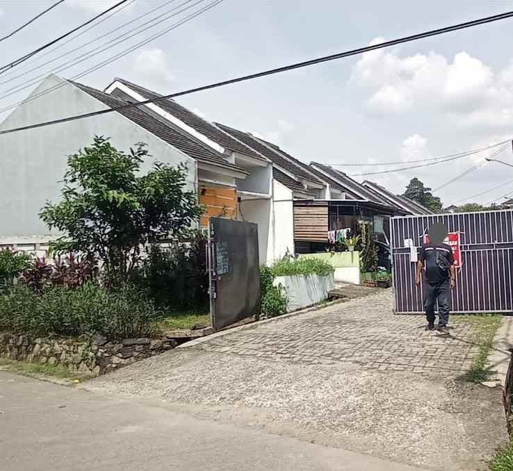 dijual rumah jl dr setiabudi pondok kacang