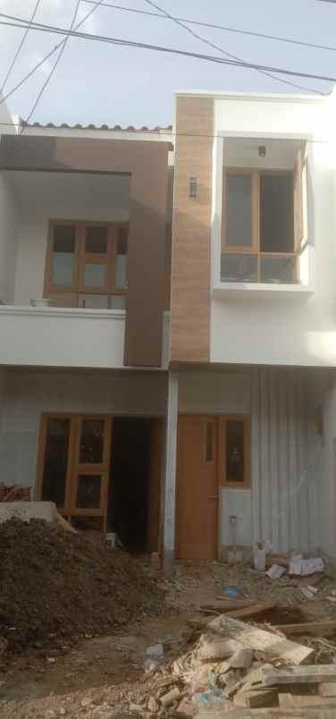 dijual rumah jl gading raya pondok