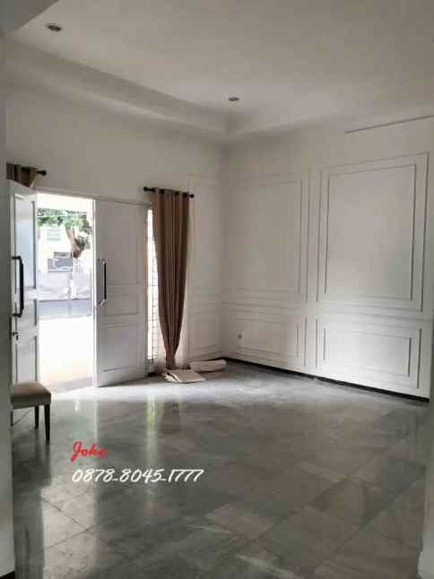 dijual rumah jl gaharu