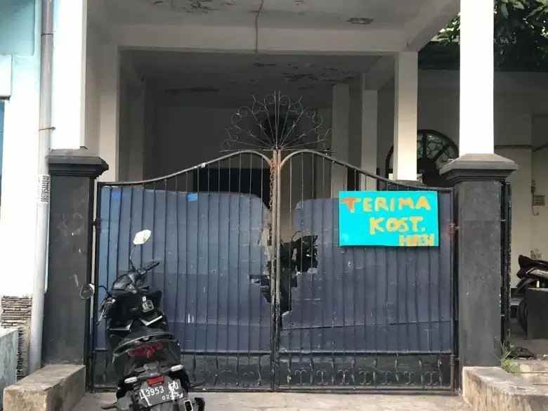 dijual rumah jl hamsyah fansyuri surabaya