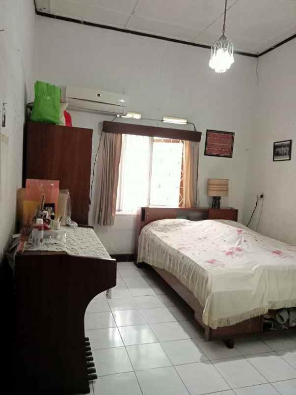 dijual rumah jl ir juanda dago bandung