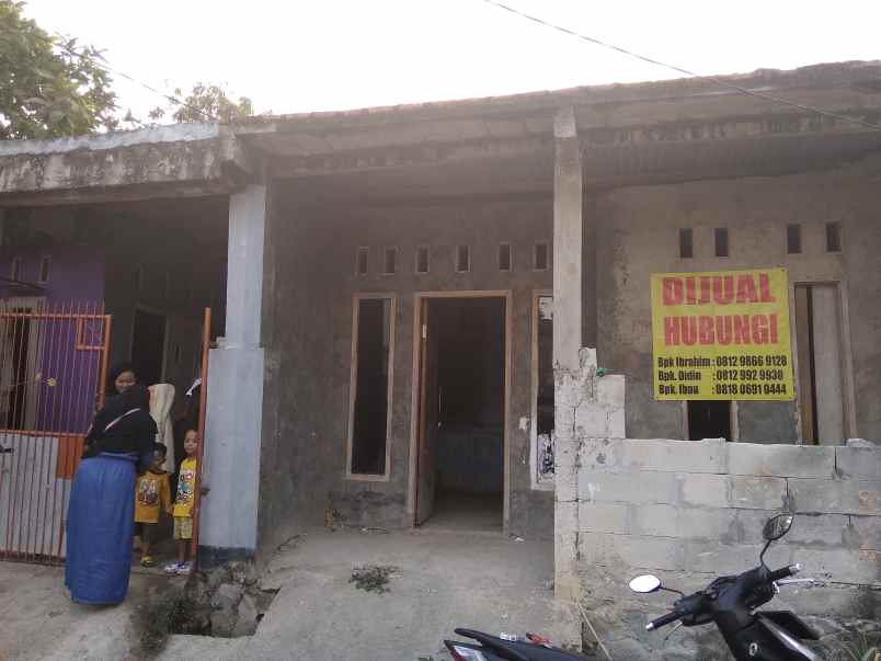 dijual rumah jl jelalen raya tambun