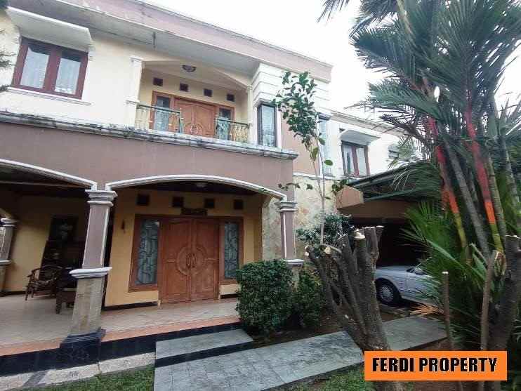 dijual rumah jl kalimanggis cibubur