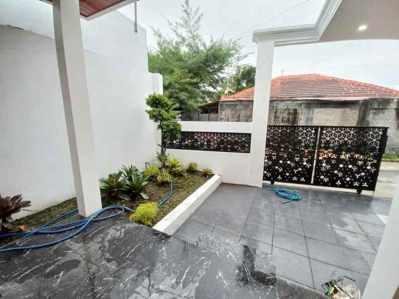 dijual rumah jl kaliurang km 13