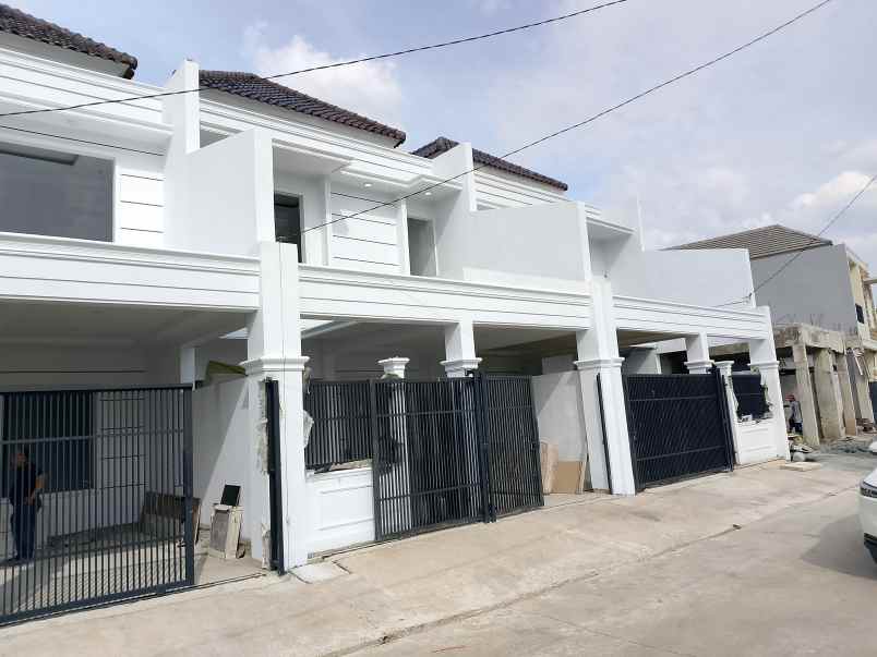 dijual rumah jl kav dki pondok kelapa