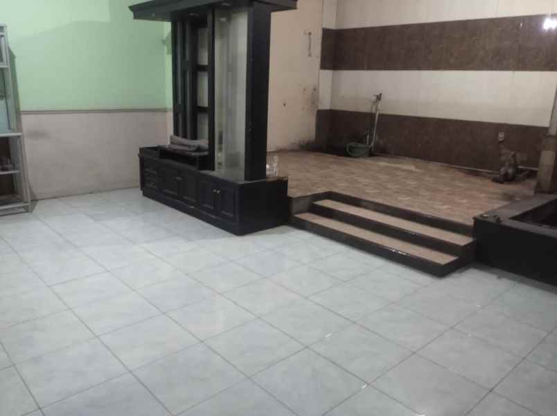 dijual rumah jl kayu gede 1