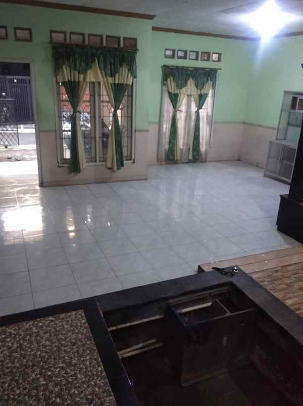 dijual rumah jl kayu gede 1