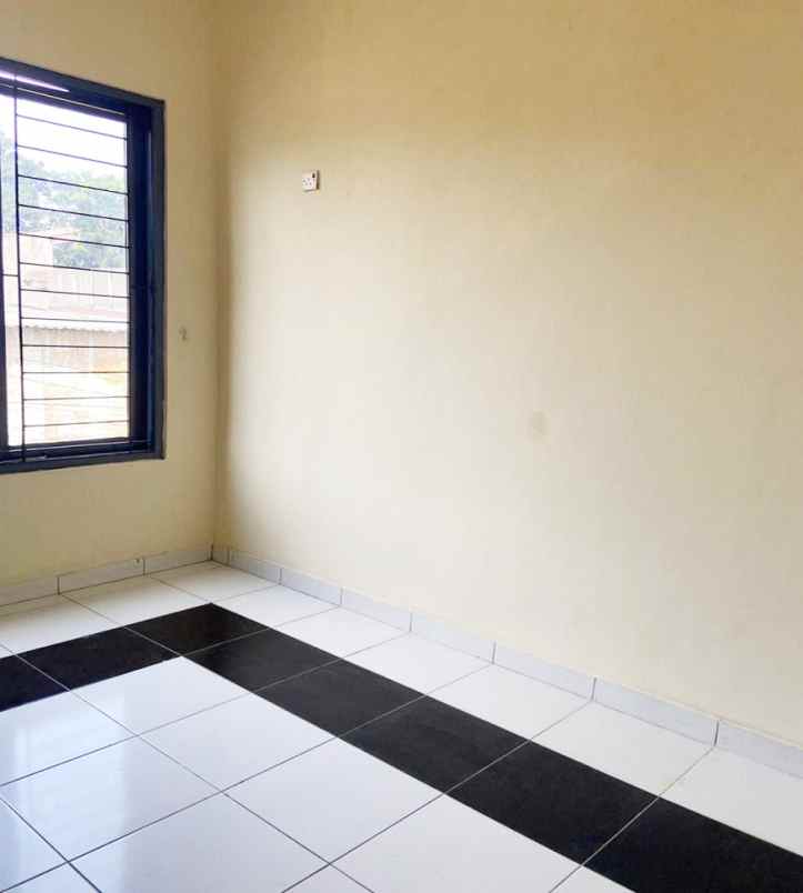 dijual rumah jl kebagusan 1 gg waru no