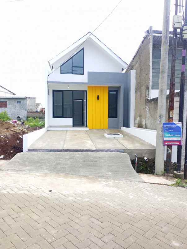 dijual rumah jl kepuh padalarang