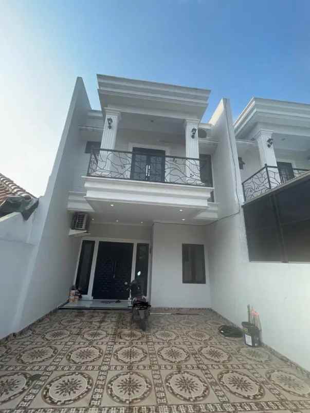 dijual rumah jl lenteng agung kec