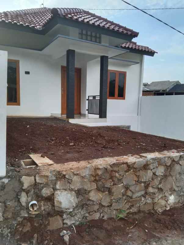 dijual rumah jl mangunsari