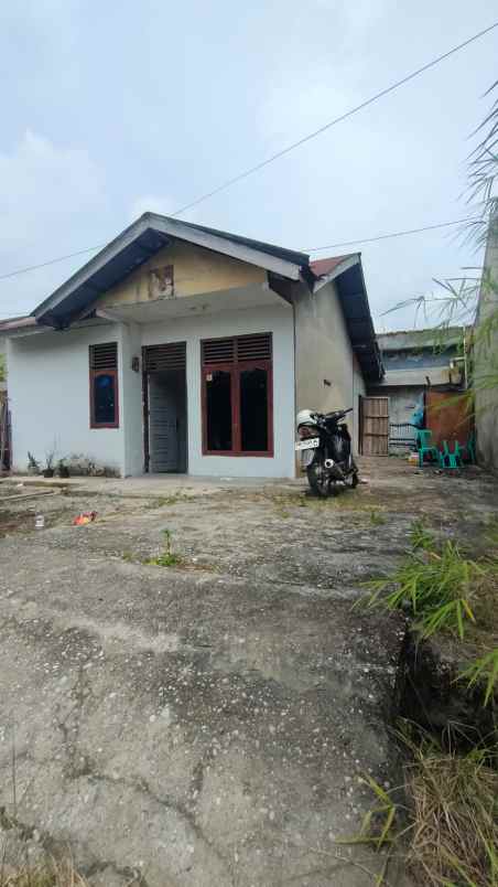 dijual rumah jl manunggal