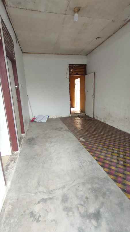 dijual rumah jl manunggal