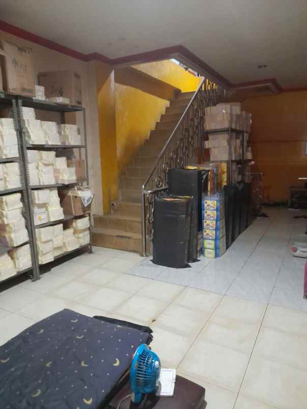 dijual rumah jl margonda raya pondok