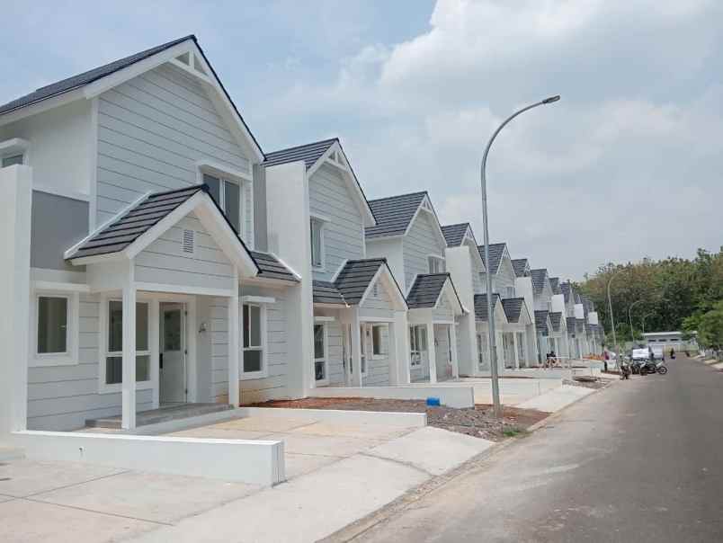 dijual rumah jl mijen