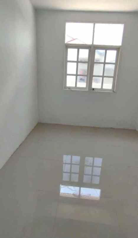 dijual rumah jl muhajirin