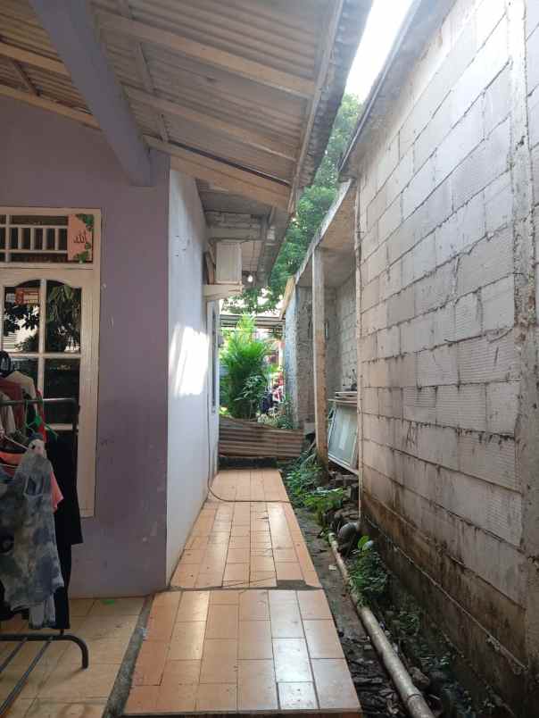 dijual rumah jl musyawarah