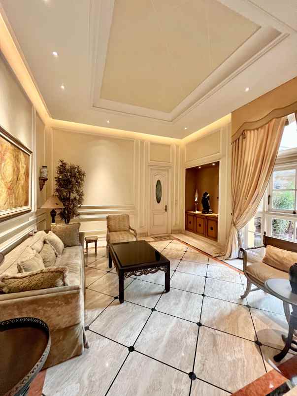 dijual rumah jl nusa golf