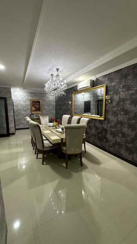 dijual rumah jl pengadegan