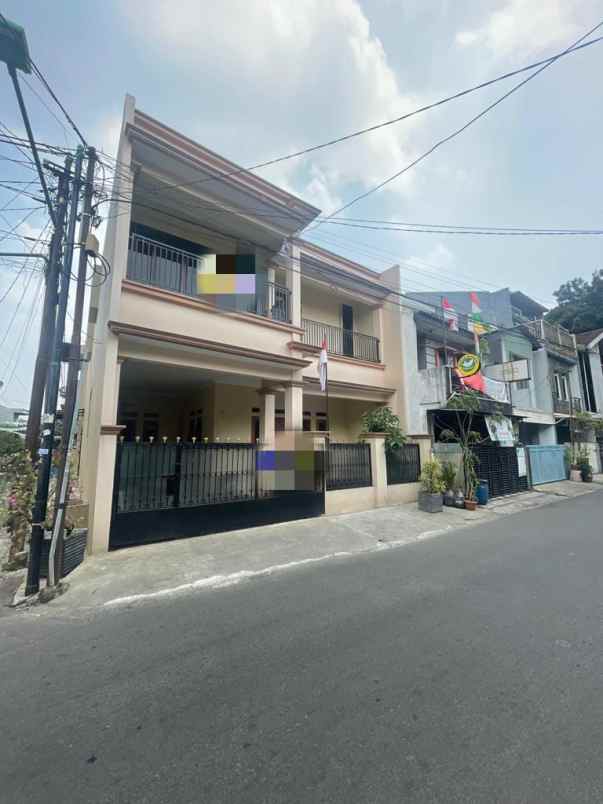 dijual rumah jl pondok kelapa duren