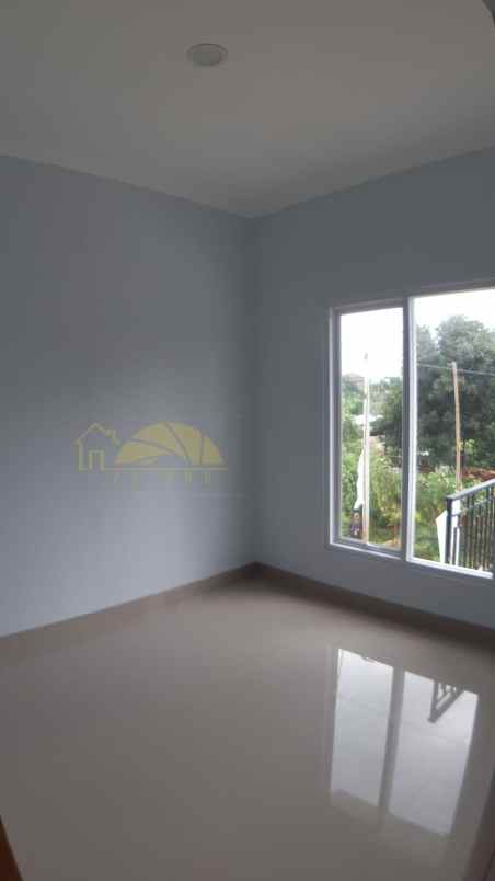 dijual rumah jl radar auri no 32