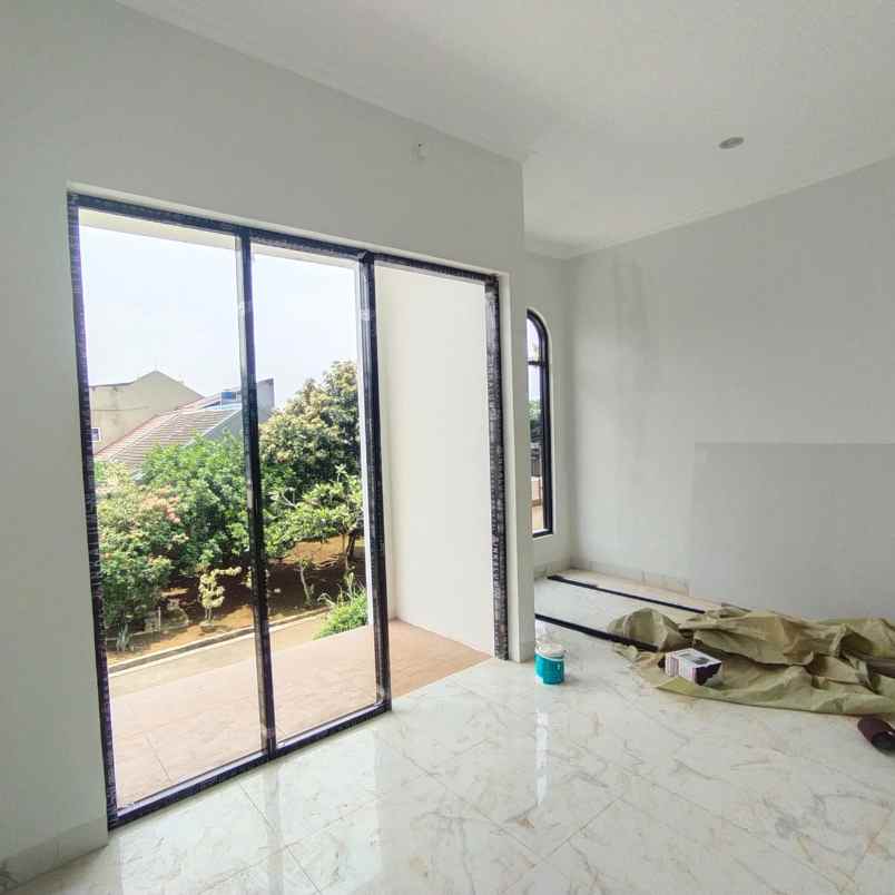 dijual rumah jl raya abiasa pamulang