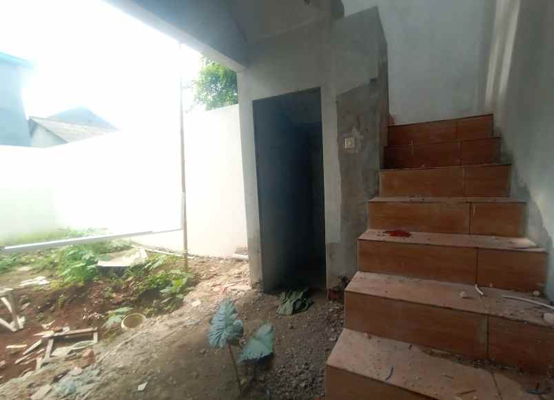 dijual rumah jl raya abiasa pamulang