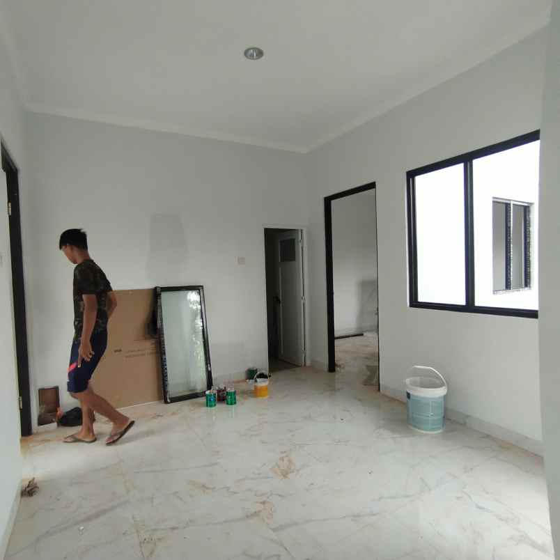 dijual rumah jl raya abiasa pamulang