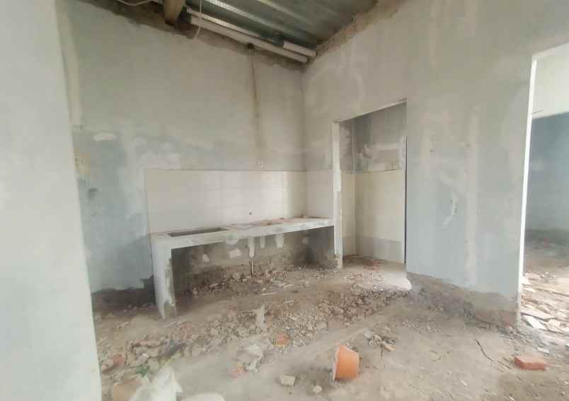 dijual rumah jl raya abiasa pamulang