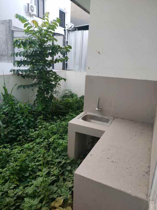 dijual rumah jl raya pondok rajeg