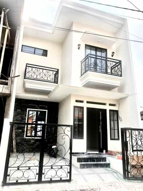 dijual rumah jl soekarno hatta