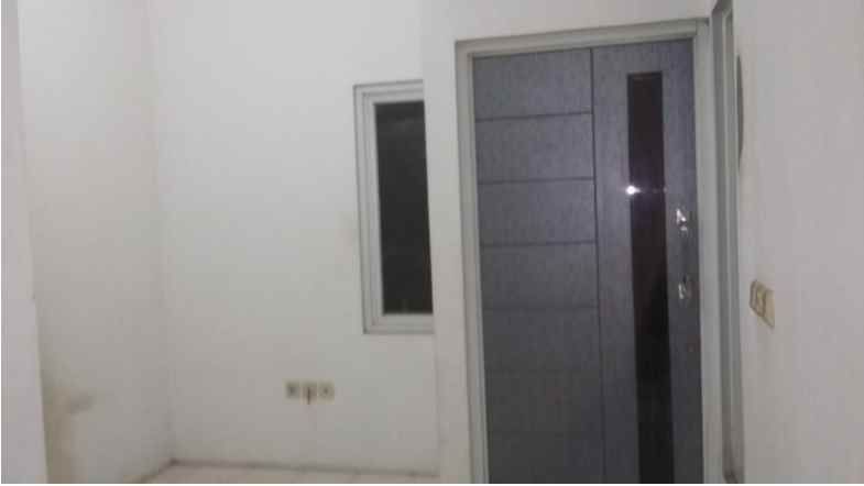 dijual rumah jl villa nusa indah