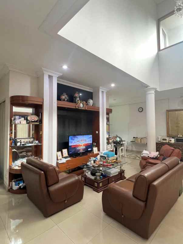 dijual rumah jln lebak bulus raya