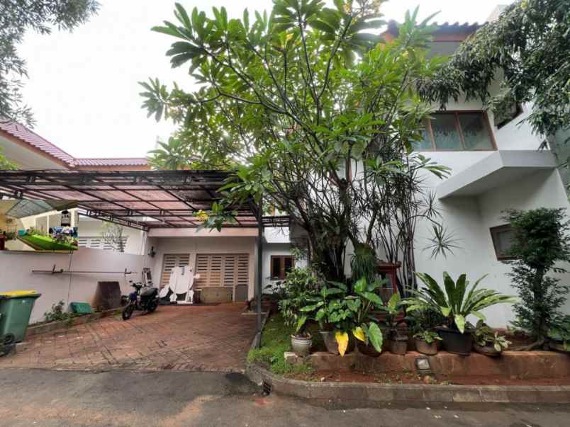 dijual rumah jln lebak bulus raya