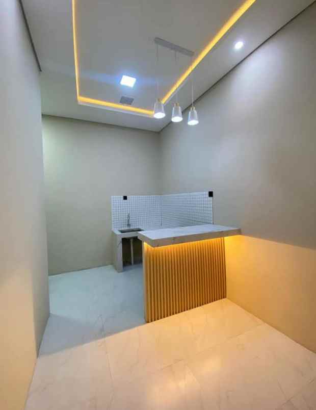dijual rumah jln mengger hilir sukapura