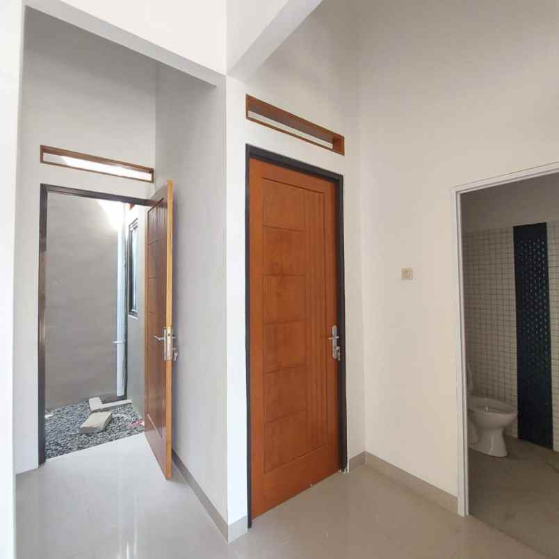 dijual rumah jln raya pemuda sasak