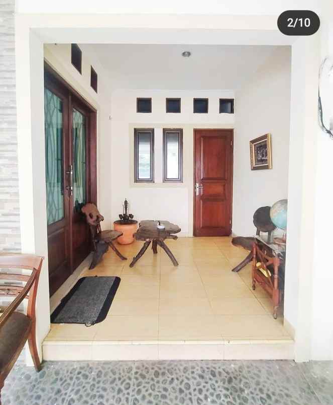 dijual rumah jln raya wolter monginsidi