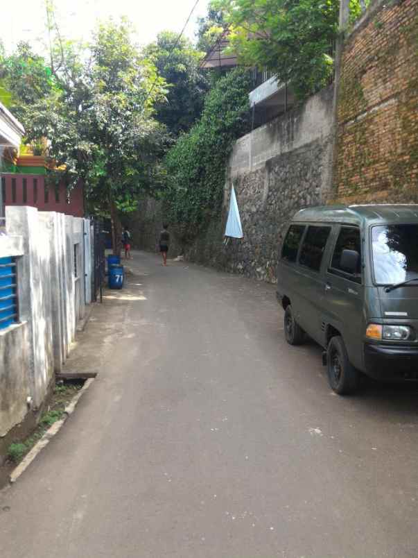 dijual rumah kalisari