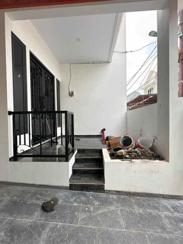 dijual rumah kalisari jaktim